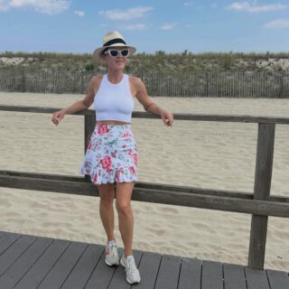 Who says you can’t wear white after Labor Day? Not me! 🤍 #nikkibsportswear #endlesssummer #jerseyshore #kirareed
