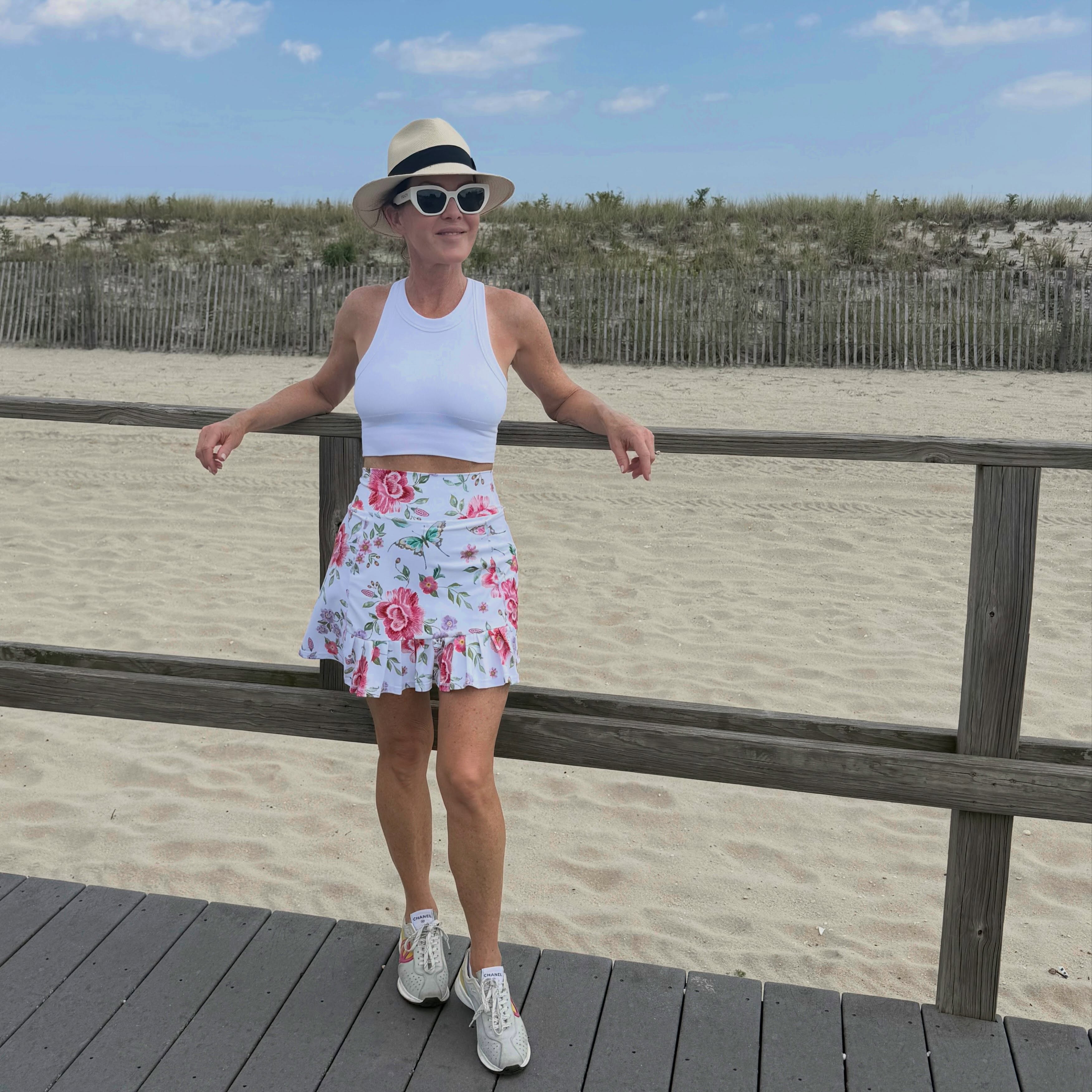 Who says you can’t wear white after Labor Day? Not me! 🤍 #nikkibsportswear #endlesssummer #jerseyshore #kirareed